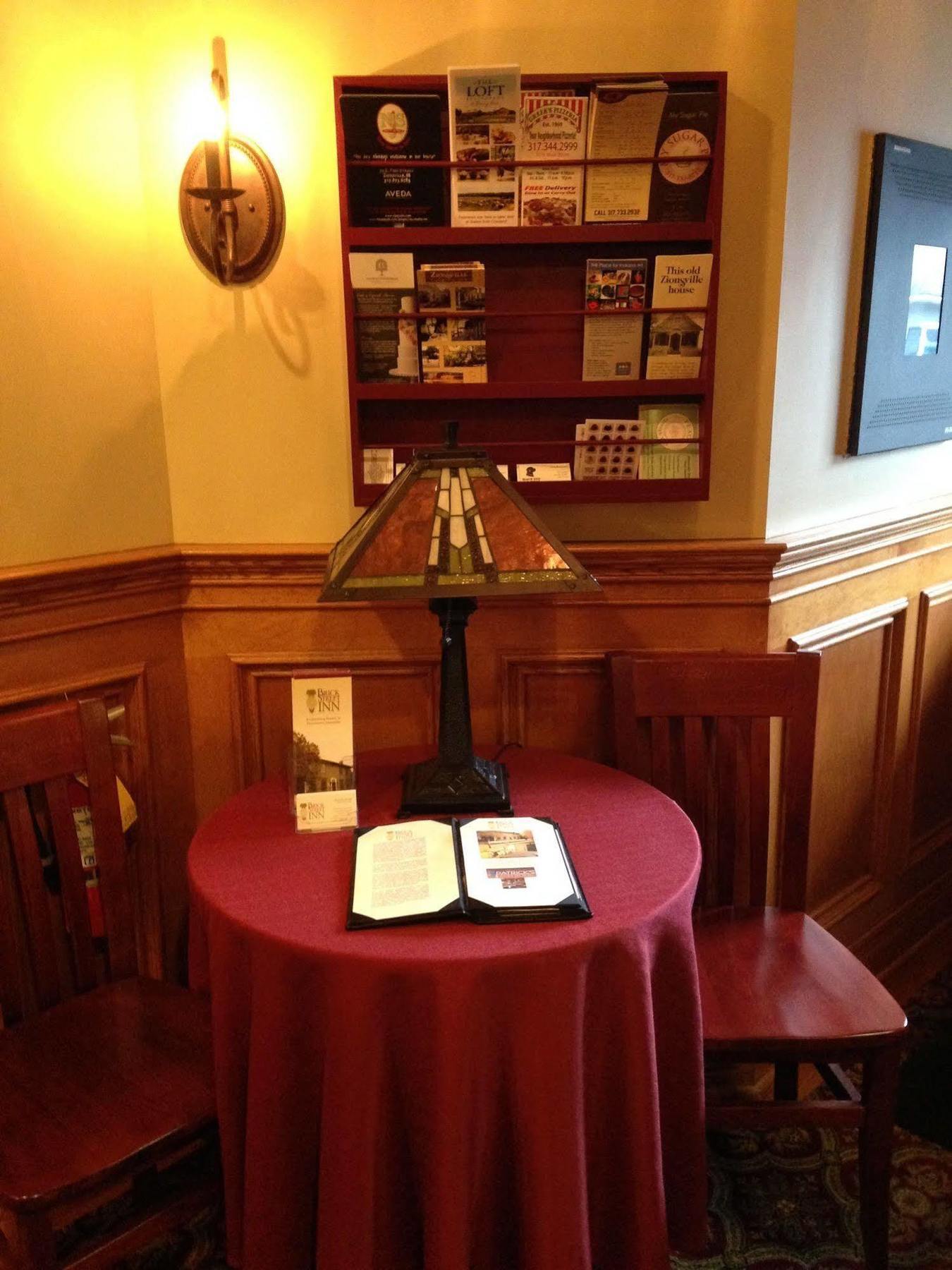 Brick Street Inn Zionsville Bagian luar foto